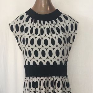 Super cute Jessica Howard black and white dress!